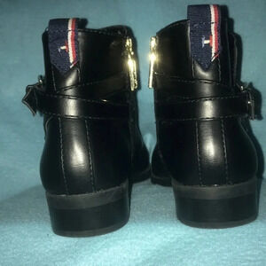 TOMMY HILFIGER Danni ankle boots horse-bit & buckle details black NEW size 8.5 M